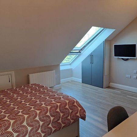 Sands House - Luxury Modern Studios With Secure Parking In Epsom, Surrey ห้อง รูปภาพ