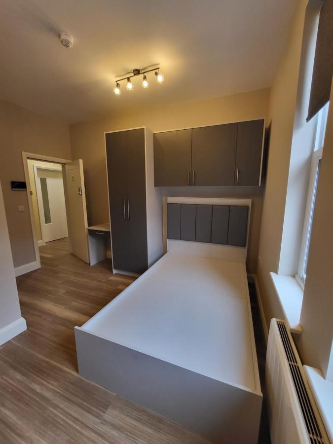Sands House - Luxury Modern Studios With Secure Parking In Epsom, Surrey ห้อง รูปภาพ