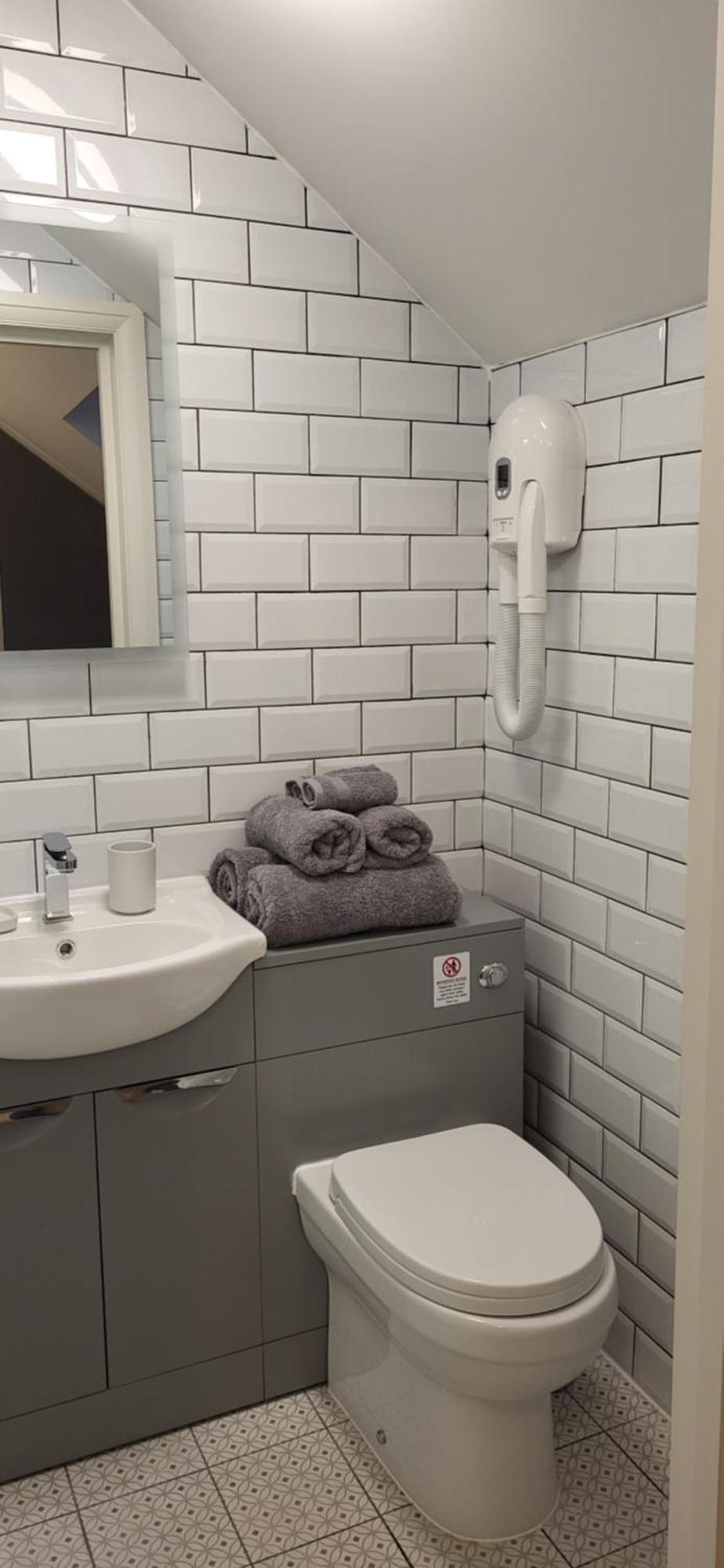 Sands House - Luxury Modern Studios With Secure Parking In Epsom, Surrey ห้อง รูปภาพ