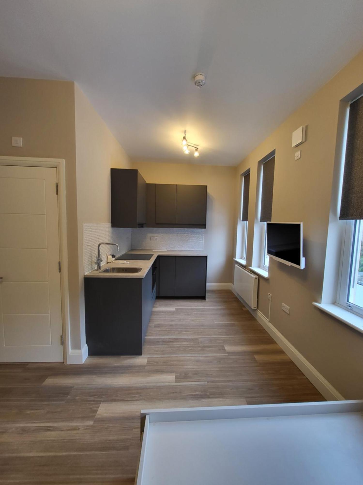 Sands House - Luxury Modern Studios With Secure Parking In Epsom, Surrey ห้อง รูปภาพ