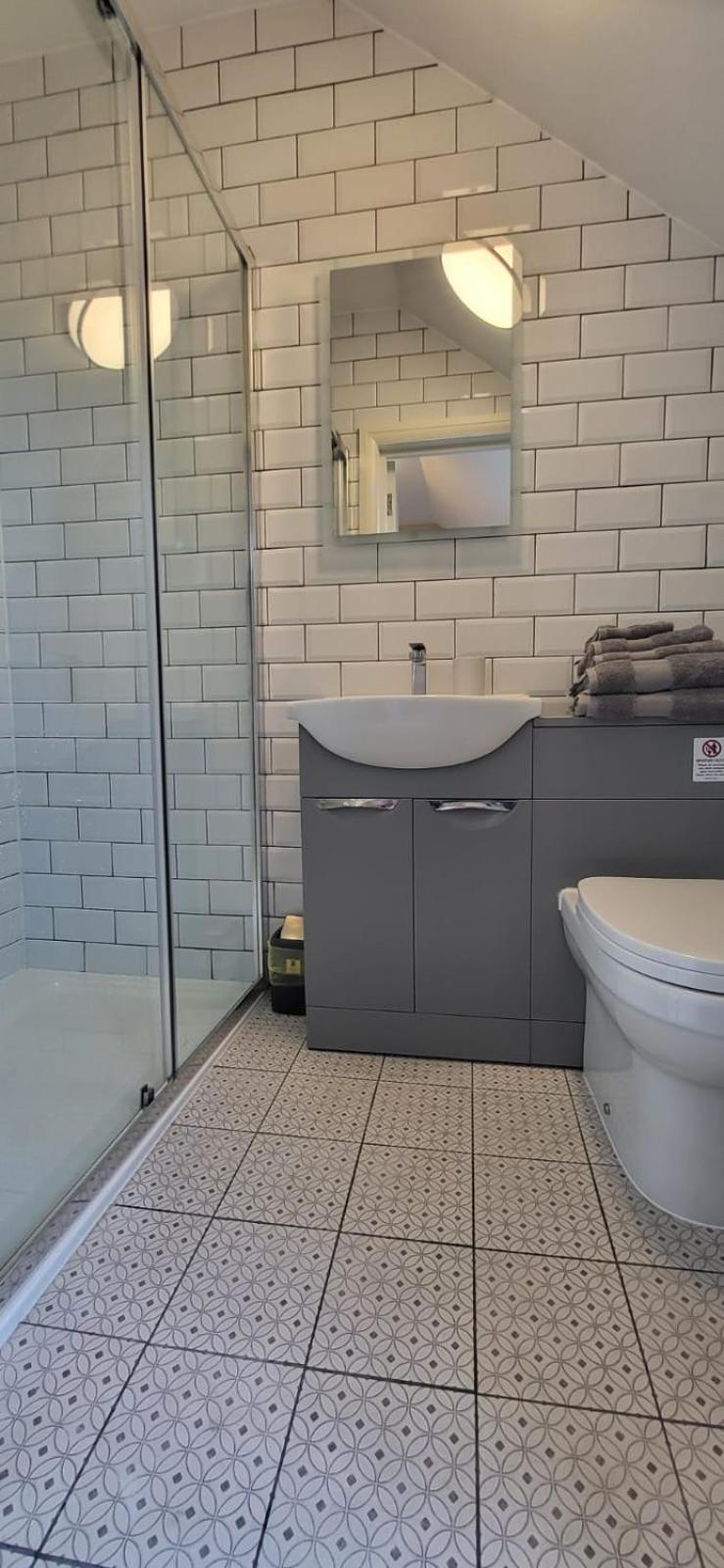 Sands House - Luxury Modern Studios With Secure Parking In Epsom, Surrey ห้อง รูปภาพ